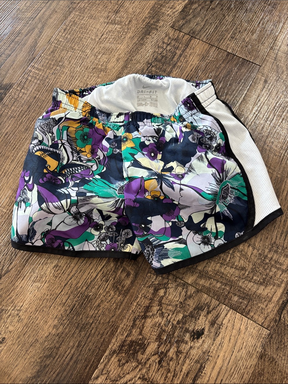 Nike Girls Athletic Shorts in Purple & Teal